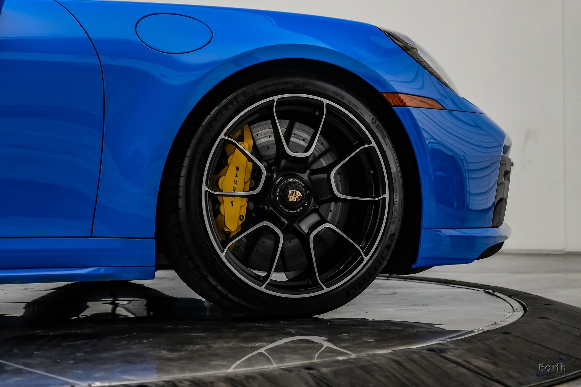Used 2022 Porsche 911 Turbo S image 92