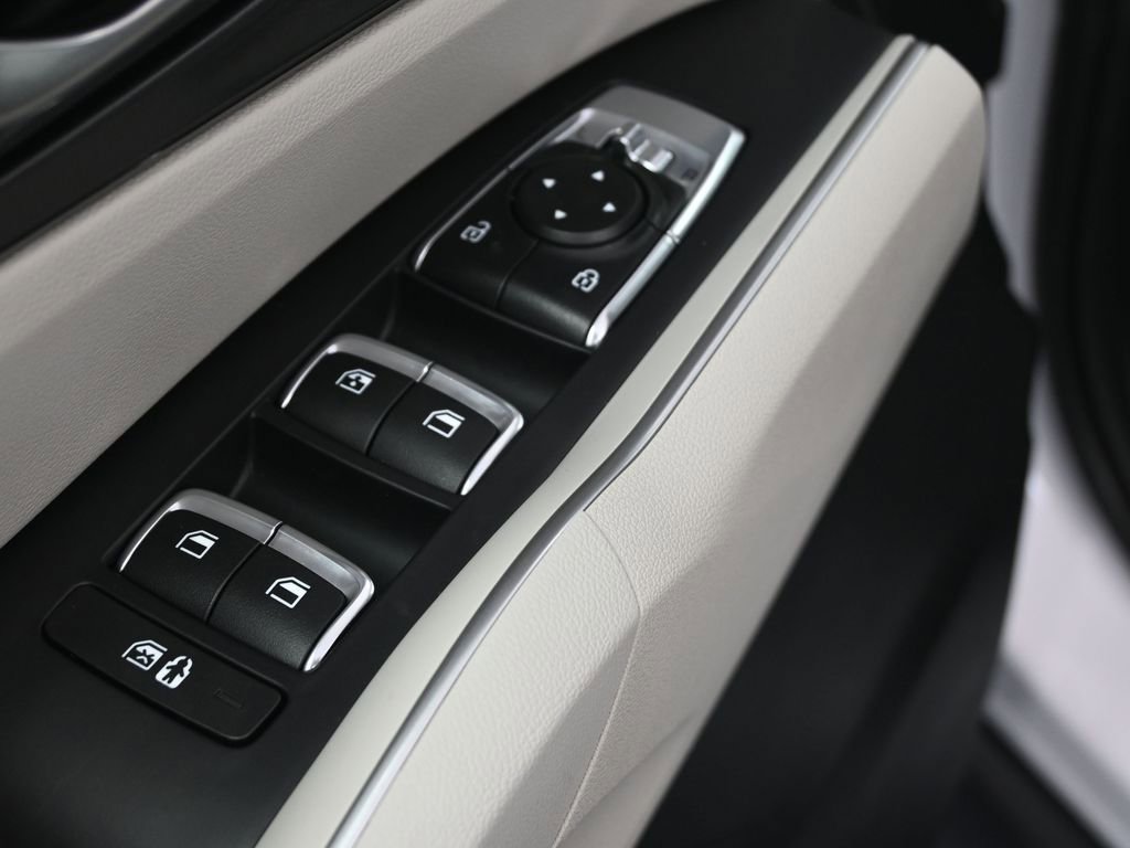 New 2025 Kia Sorento S w/ Panoramic Sunroof Package FWD image 3