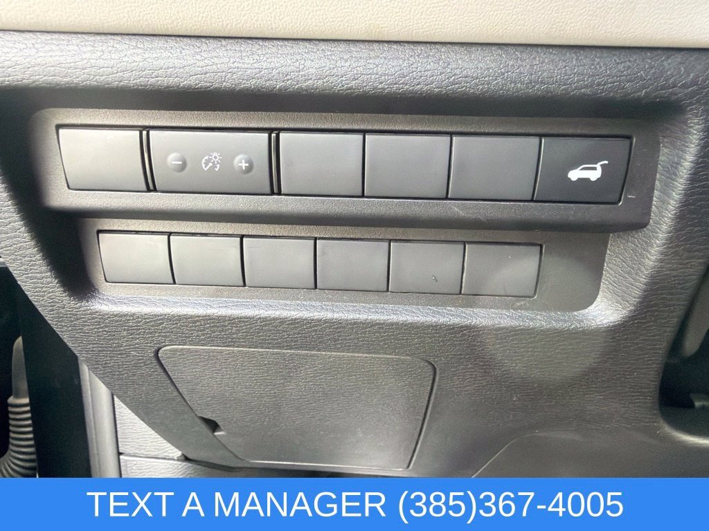 Used 2025 Mitsubishi Outlander SEL AWD/4WD image 26