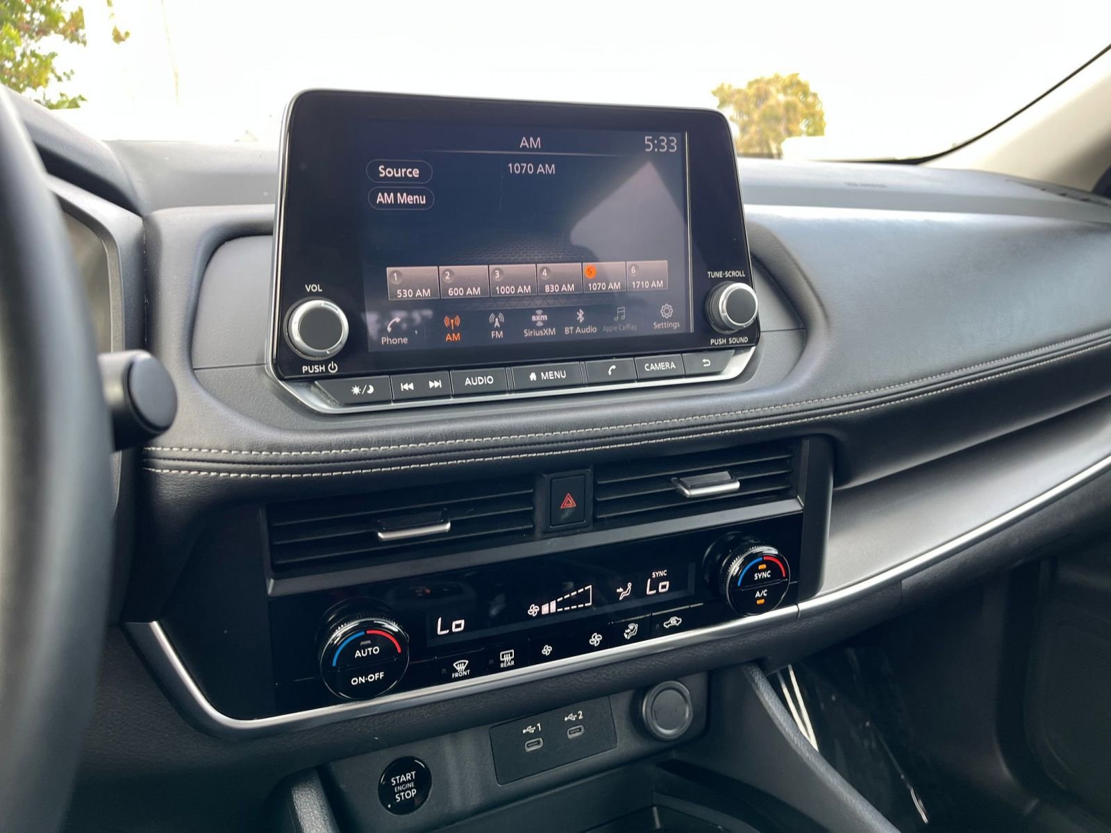 Used 2025 Nissan Rogue SV FWD image 17