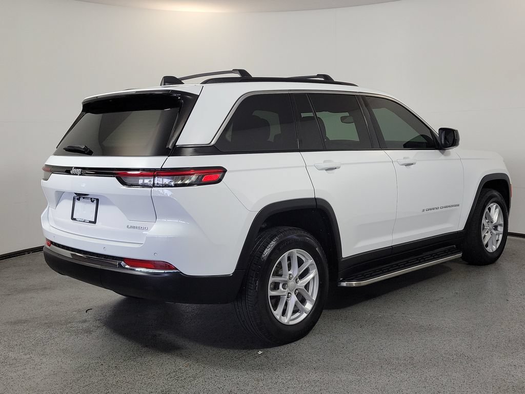Used 2024 Jeep Grand Cherokee Laredo X w/ Trailer Tow Package RWD image 6