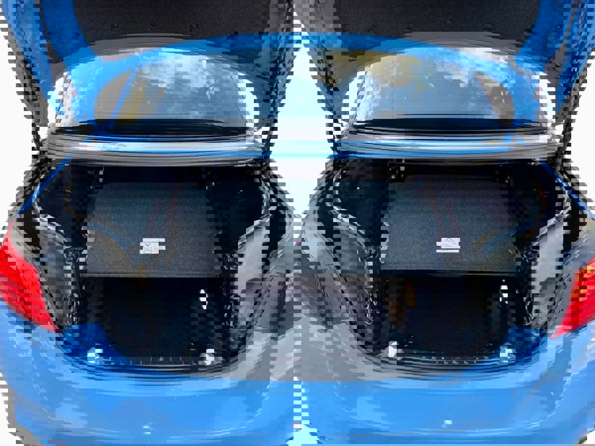 Used 2016 BMW M4 Convertible image 26