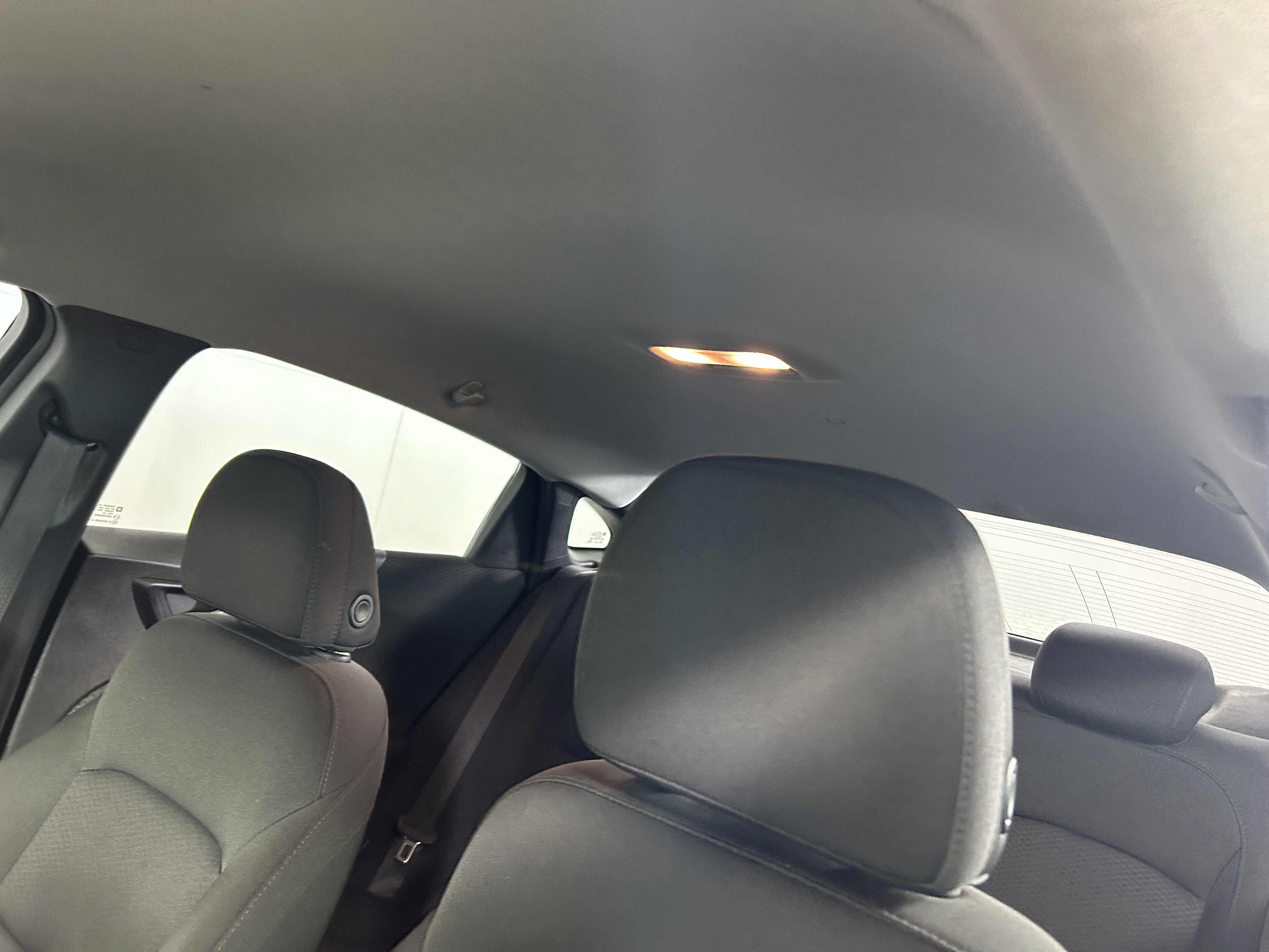 Used 2018 Chevrolet Malibu LT image 11