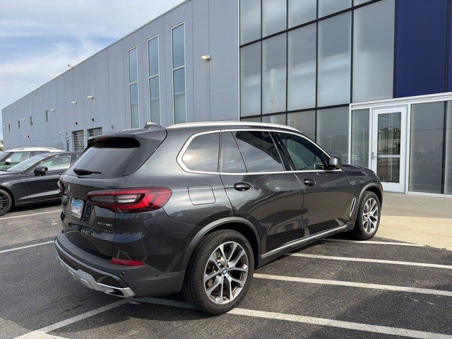 Used 2023 BMW X5 xDrive40i w/ Premium Package AWD/4WD image 4