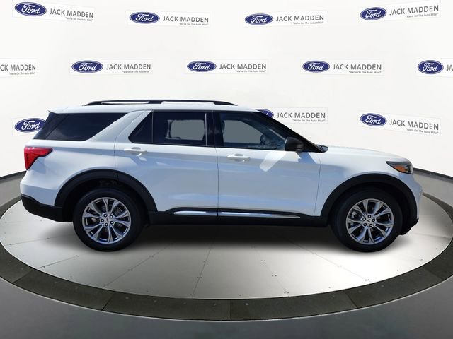 Certified 2022 Ford Explorer XLT w/ Equipment Group 202A AWD/4WD image 6