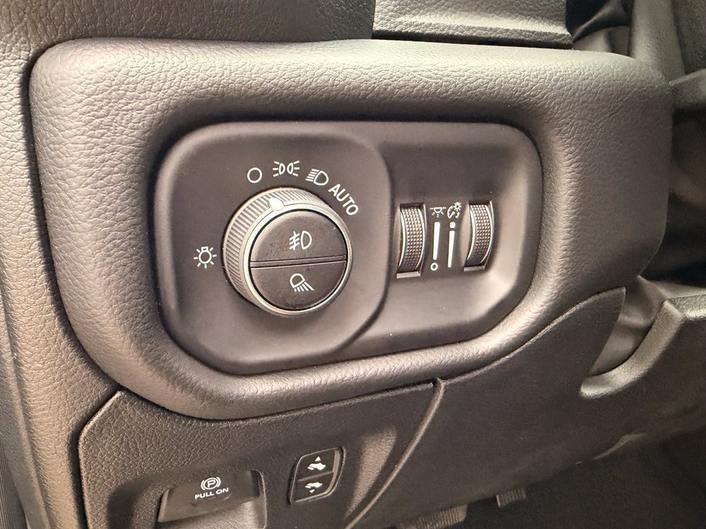 New 2027 RAM 1500 Laramie w/ Sport Appearance Package AWD/4WD image 22