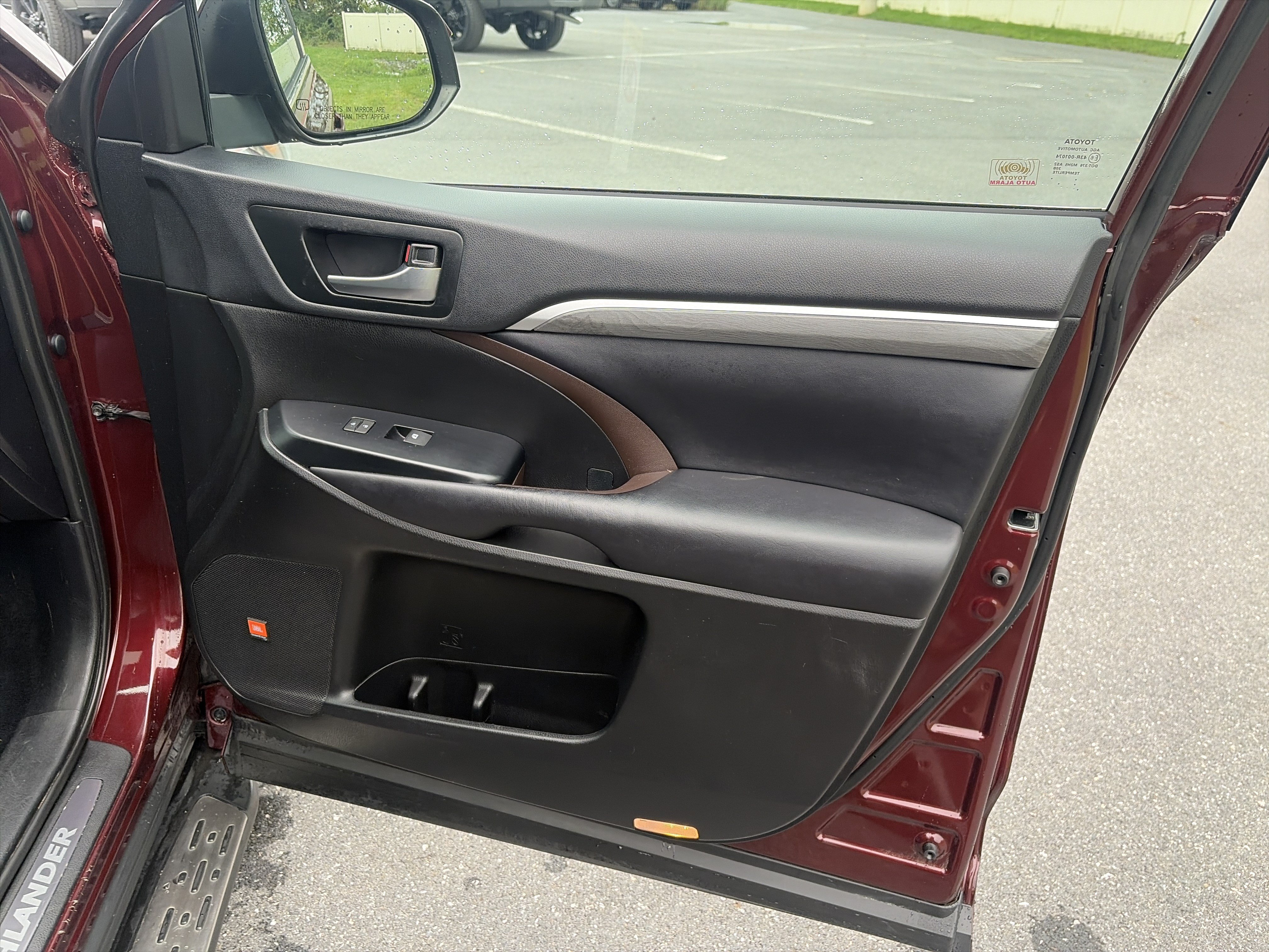 Used 2019 Toyota Highlander Limited AWD/4WD image 34