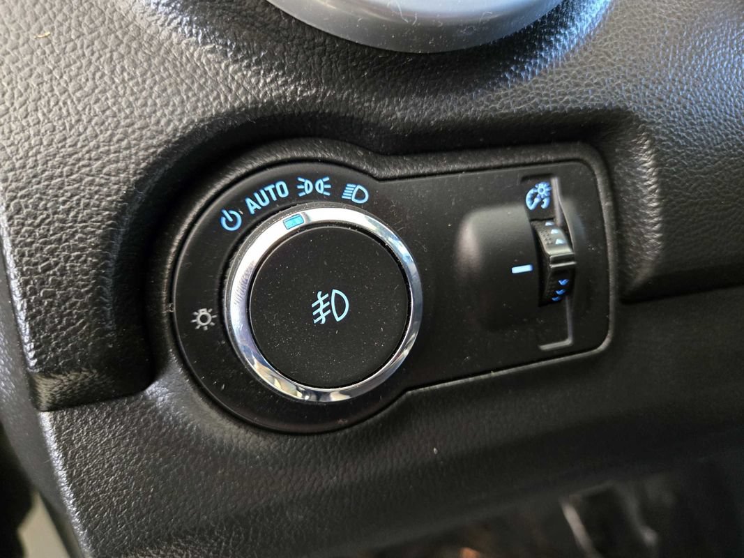 Used 2016 Chevrolet Trax LTZ w/ Midnight Edition AWD/4WD image 15