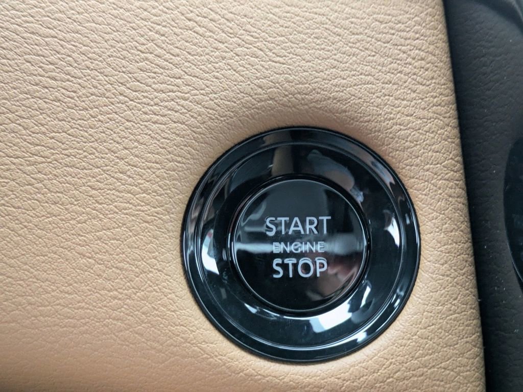 New 2026 Nissan Armada SL w/ Convenience Package image 25