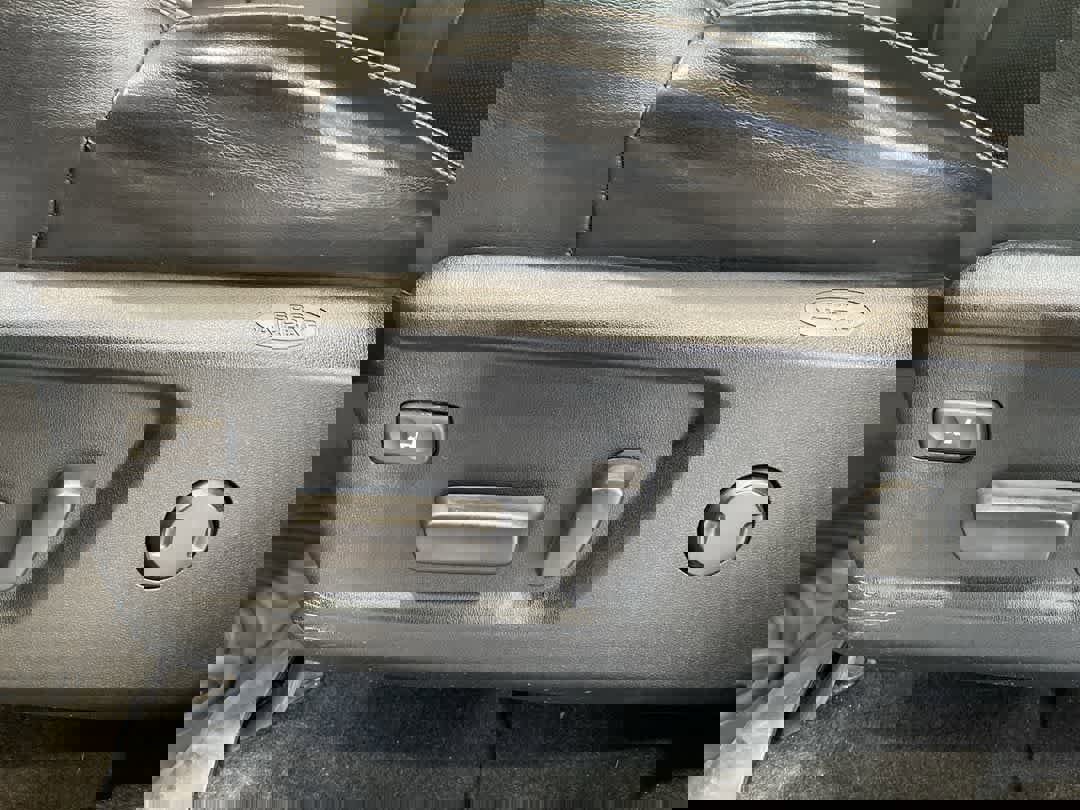 Used 2019 Toyota Tundra Platinum image 12