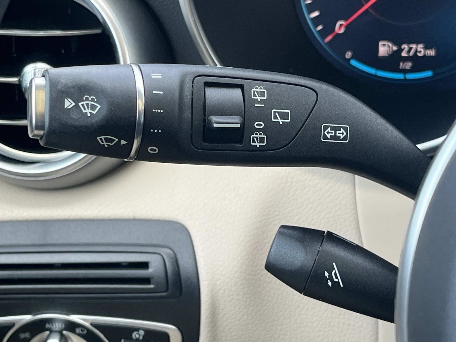 Certified 2022 Mercedes-Benz GLC 300 image 33