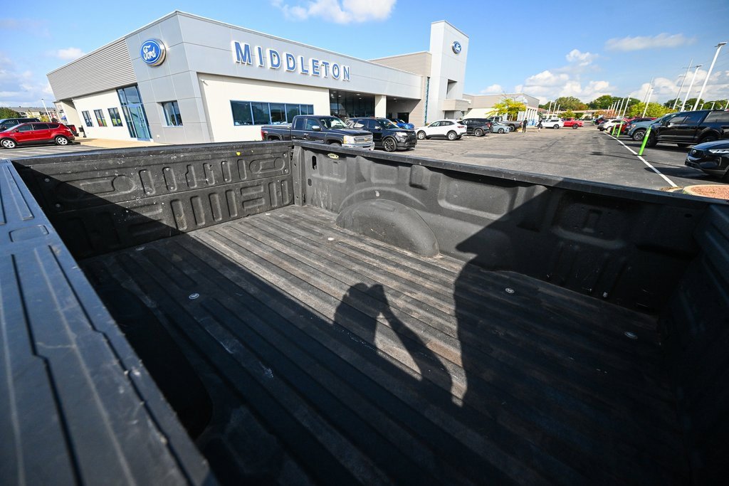 Used 2017 Ford F150 XL w/ Heavy-Duty Payload Package image 16