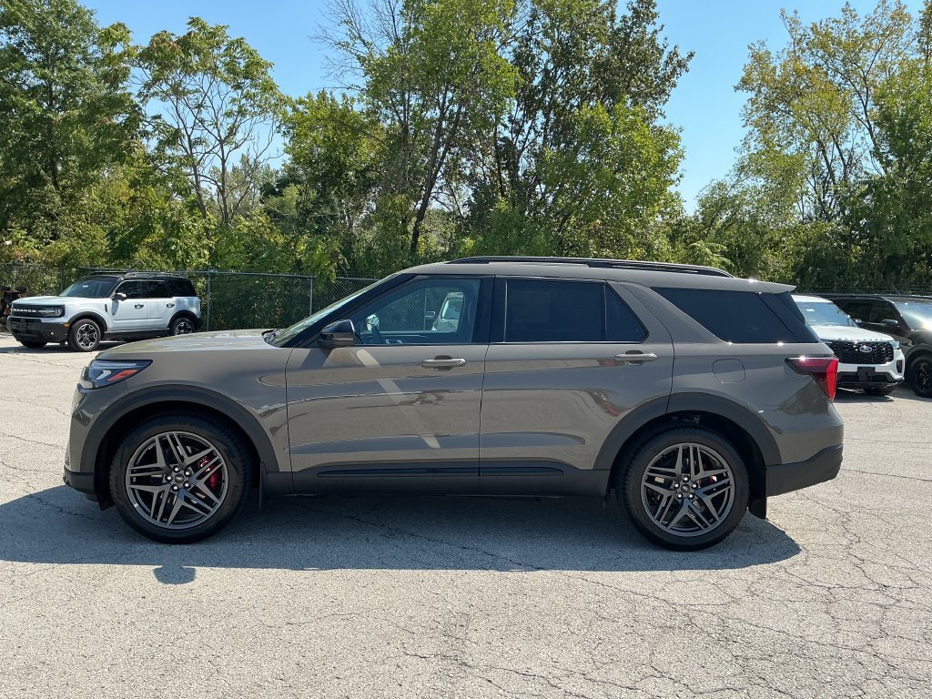 New 2026 Ford Explorer ST AWD/4WD image 2