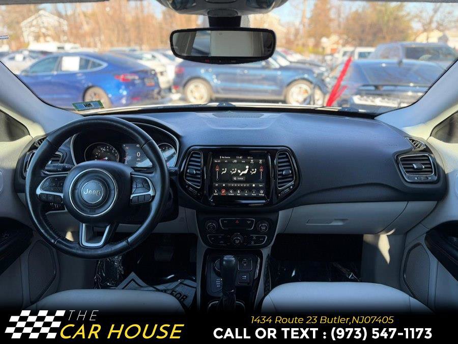 Used 2018 Jeep Compass Limited w/ Navigation Group image 27