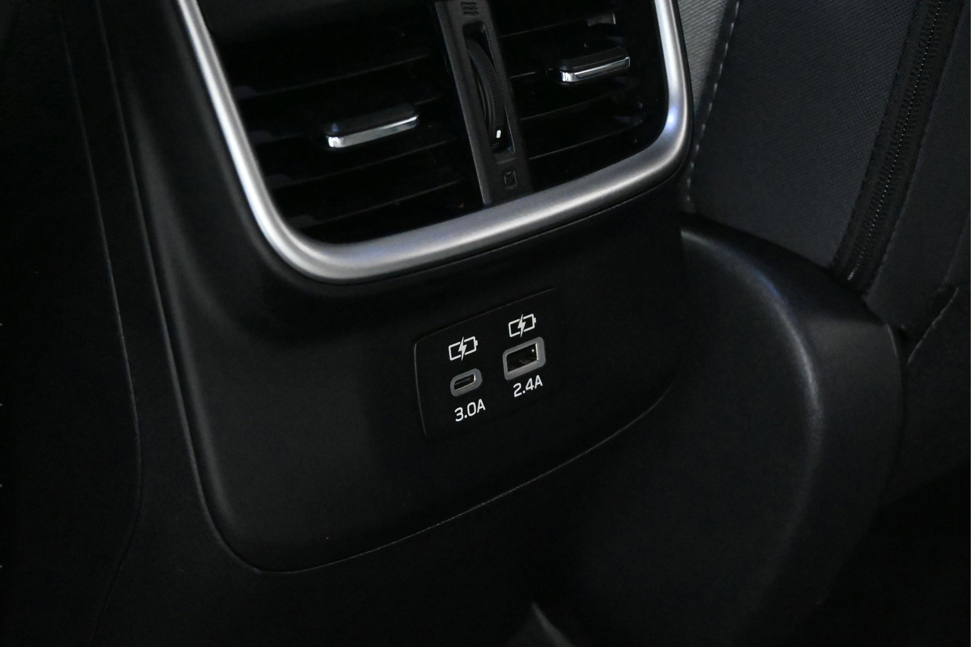 Used 2025 Subaru Legacy Premium AWD/4WD image 14