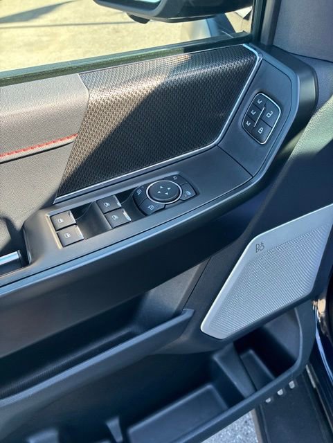 Used 2025 Ford F150 Raptor AWD/4WD image 11