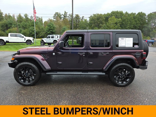 Used 2024 Jeep Wrangler Unlimited Sahara w/ Technology Group AWD/4WD image 6