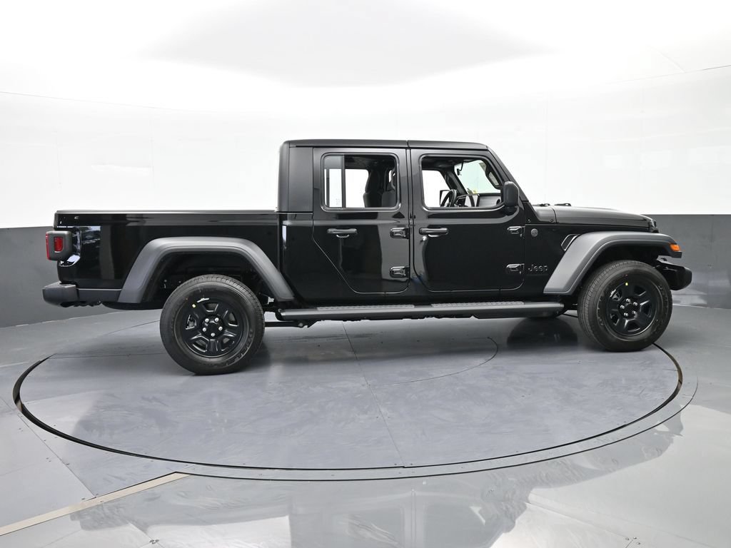 New 2026 Jeep Gladiator Sport AWD/4WD image 7