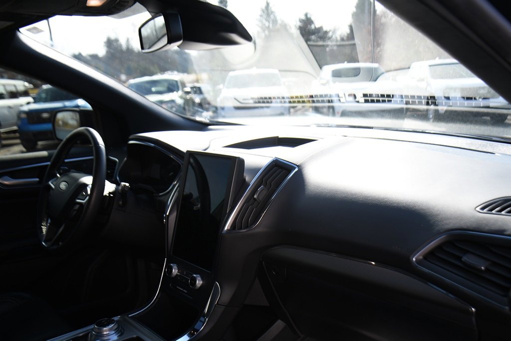 Used 2021 Ford Edge ST w/ Equipment Group 401A image 15