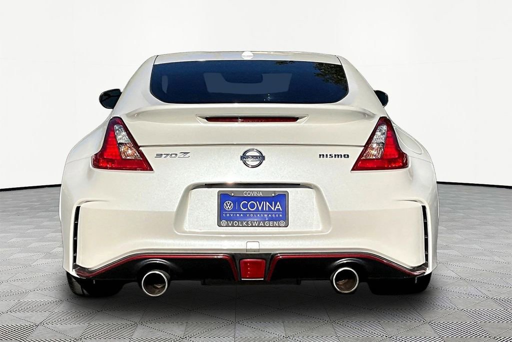 Used 2016 Nissan 370Z NISMO image 5