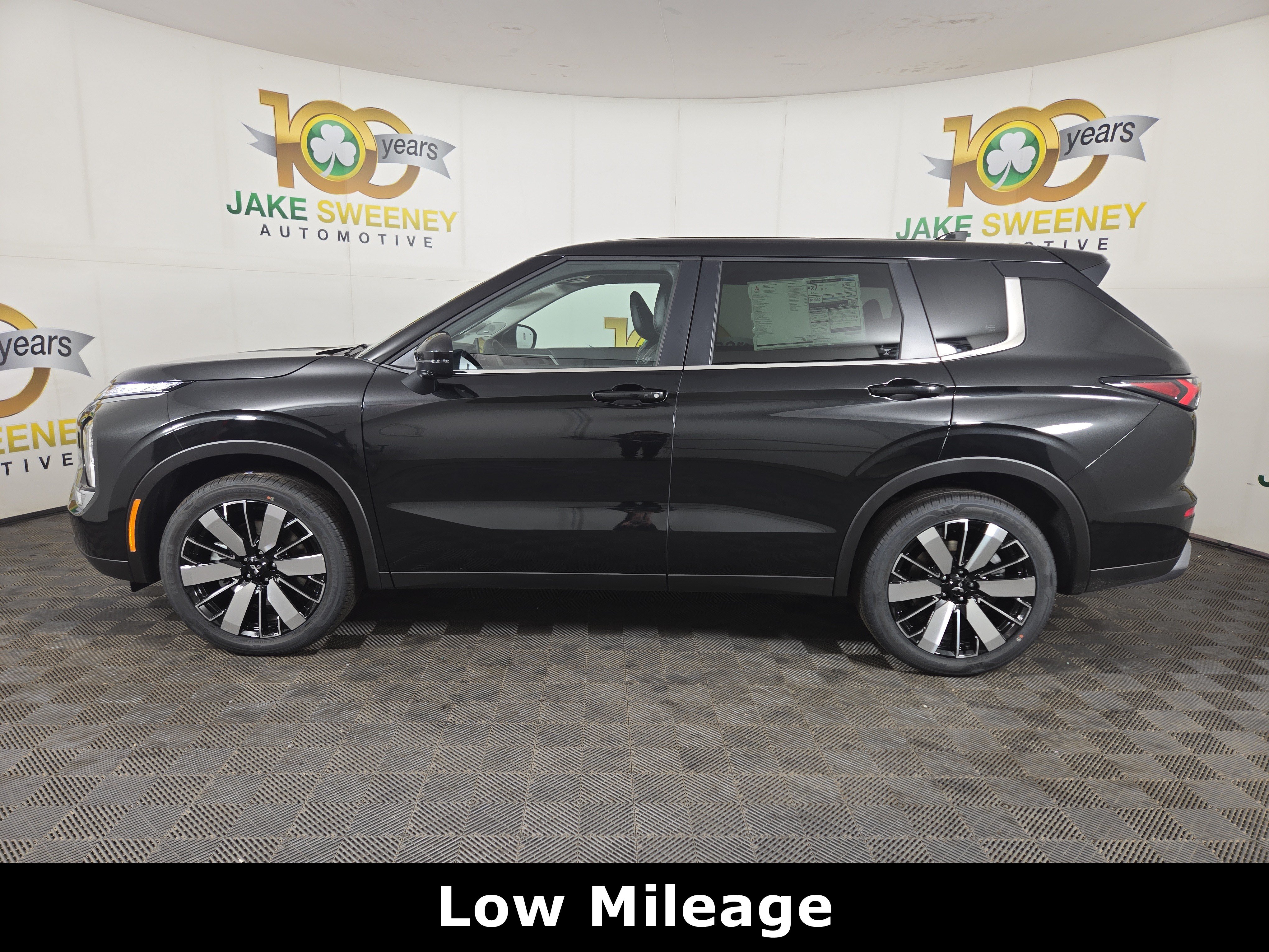 New 2026 Mitsubishi Outlander SE AWD/4WD image 4