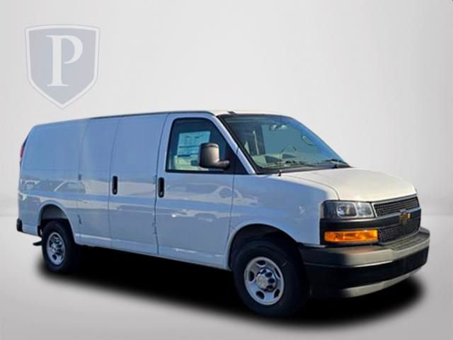 New 2026 Chevrolet Express 2500 w/ Driver Convenience Package image 2
