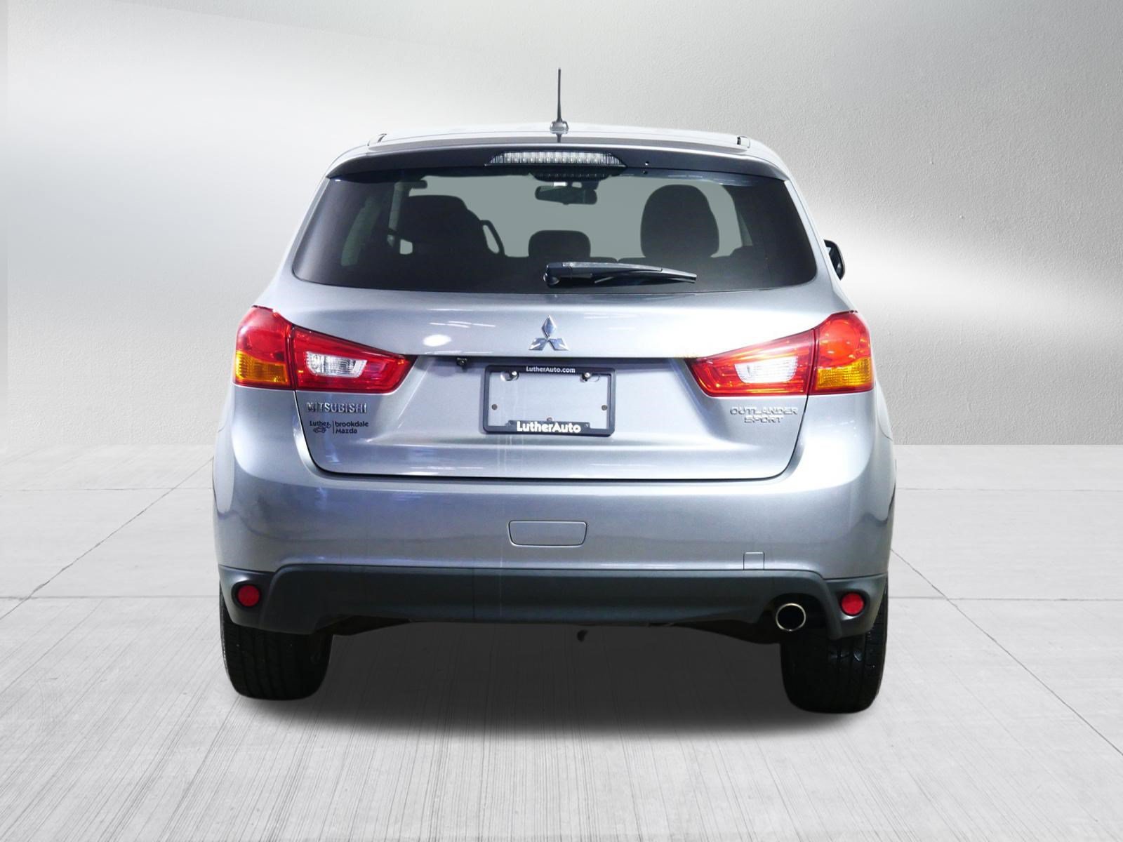 Used 2014 Mitsubishi Outlander Sport SE AWD/4WD image 6