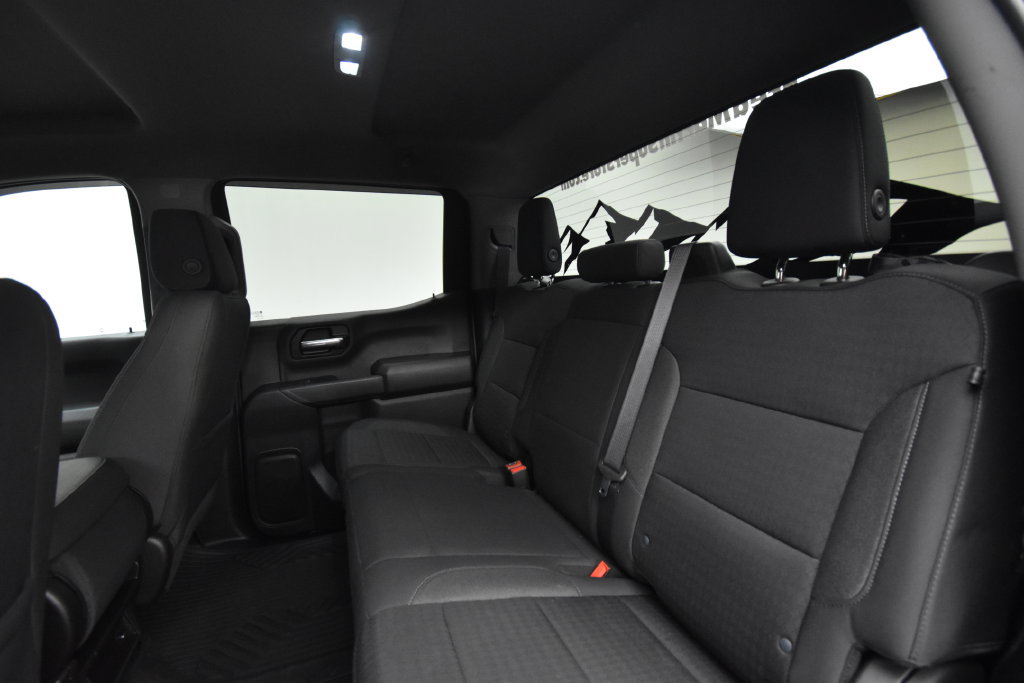 Used 2022 Chevrolet Silverado 1500 Custom Trail Boss w/ Midnight Edition AWD/4WD image 17