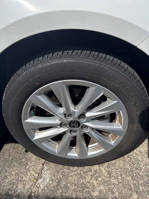 Used 2025 Toyota Corolla LE w/ LE Premium Package image 25