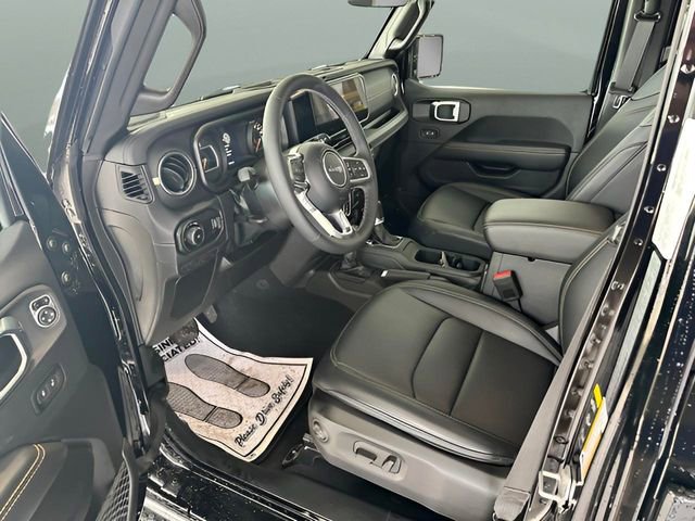 Used 2025 Jeep Wrangler Sahara w/ Safety Group image 7