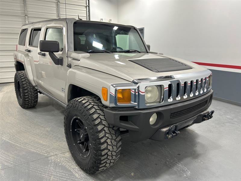 Used 2006 HUMMER H3 AWD/4WD image 2