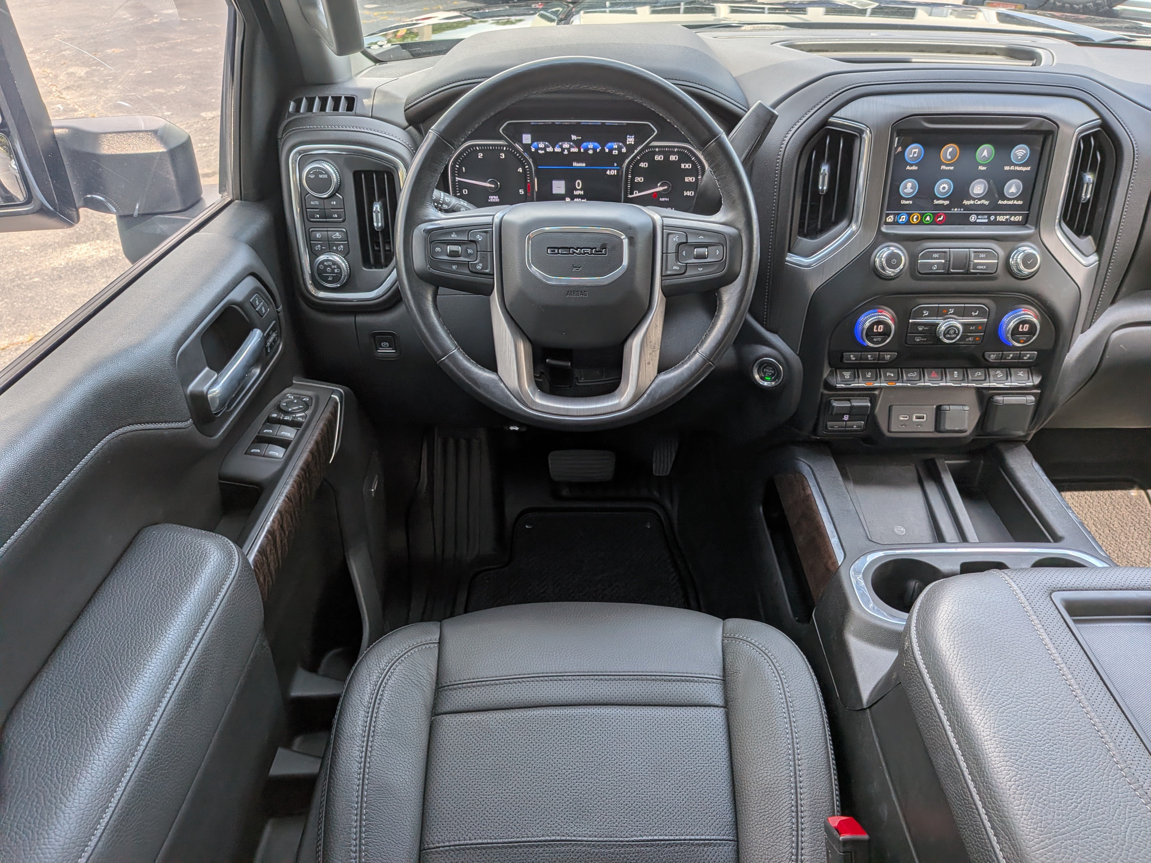 Certified 2021 GMC Sierra 2500 Denali w/ Denali Black Diamond Edition AWD/4WD image 15