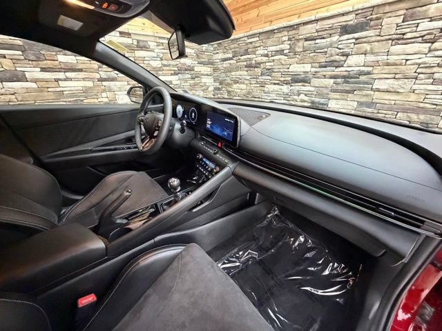 Used 2025 Hyundai Elantra N FWD image 13