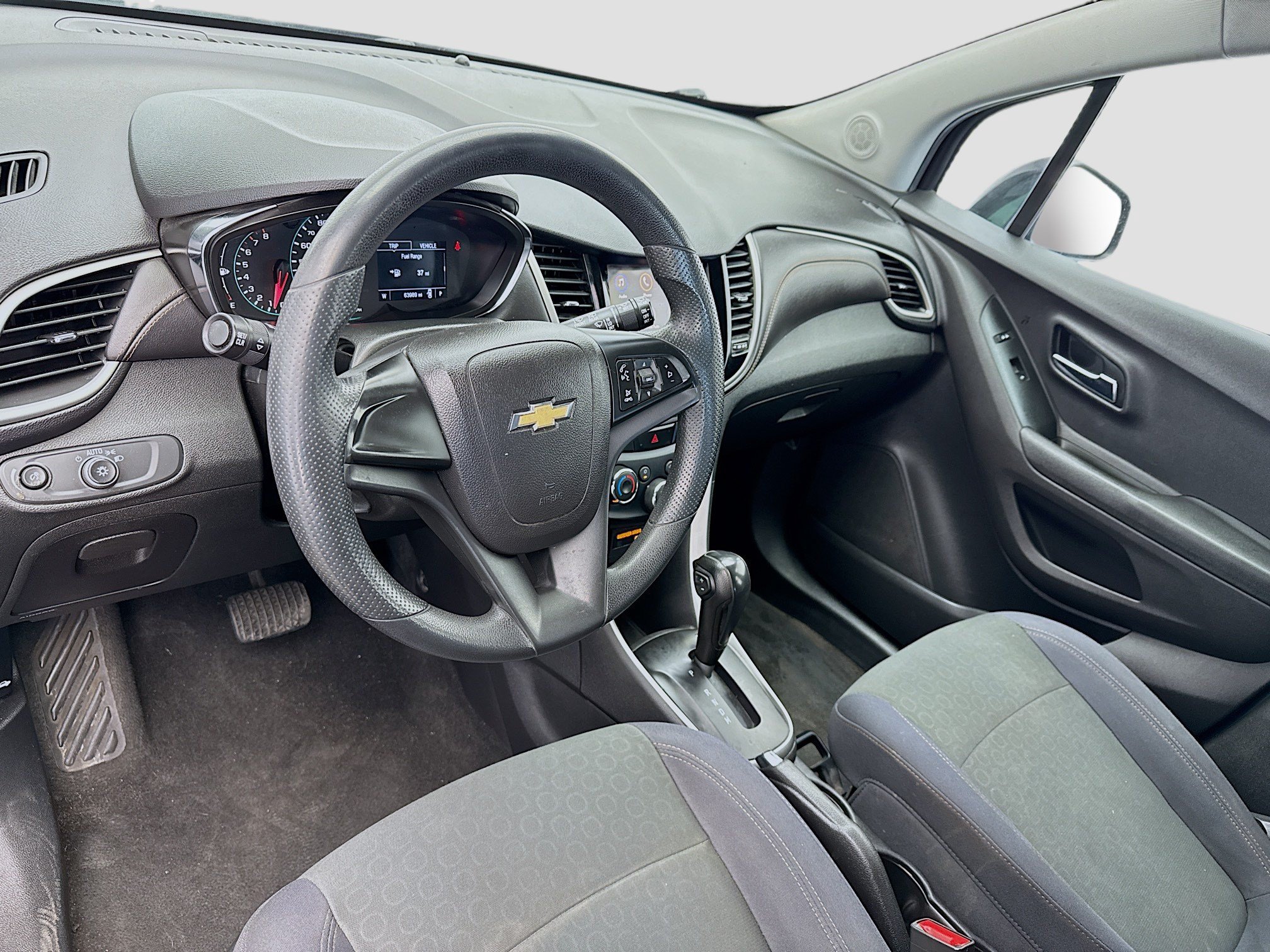 Used 2020 Chevrolet Trax LS FWD image 7