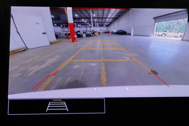 Used 2023 Chevrolet Malibu LT image 8