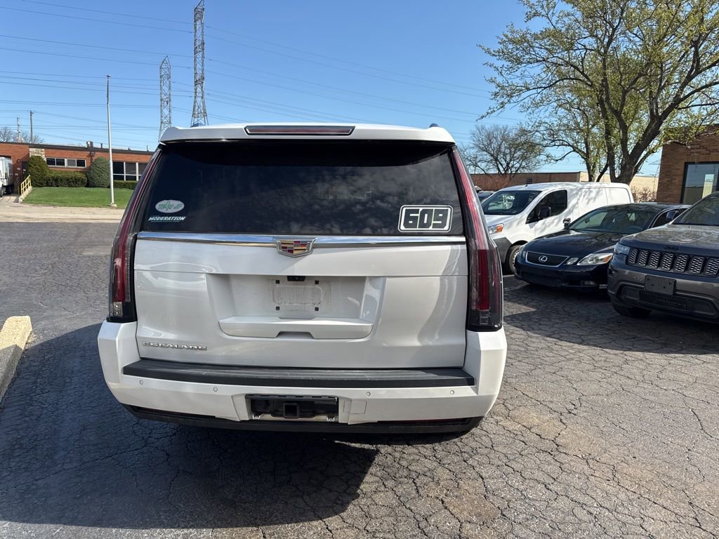 Used 2017 Cadillac Escalade ESV Luxury image 5