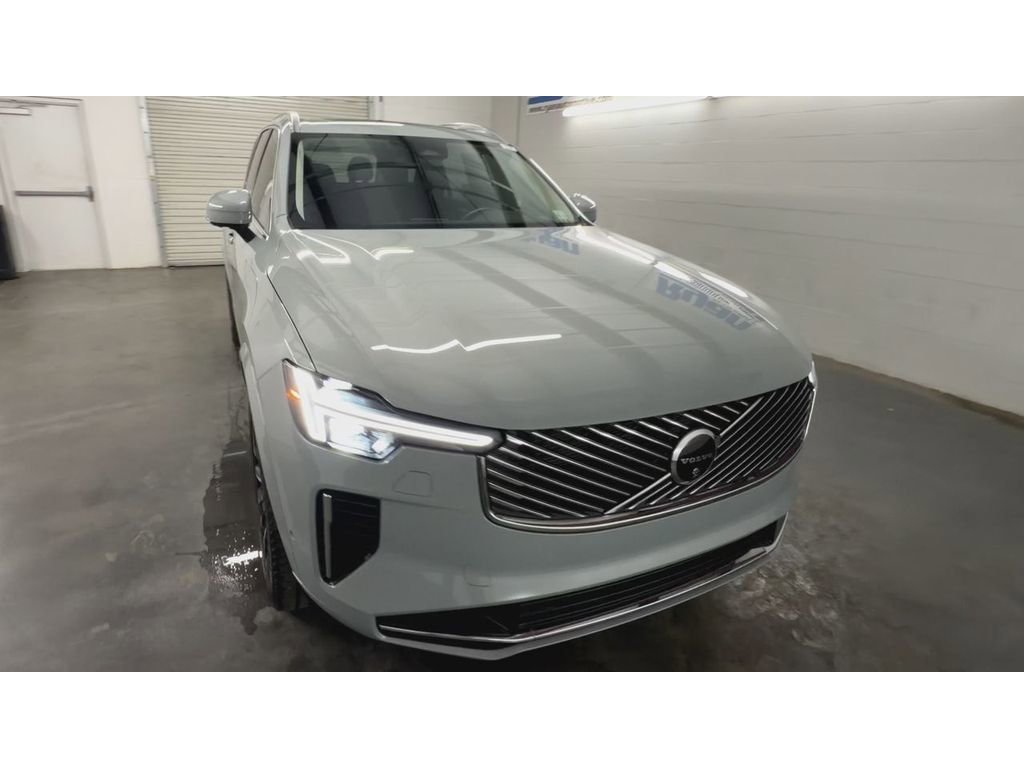 Used 2025 Volvo XC90 B6 Plus w/ Protection Package Premier image 3