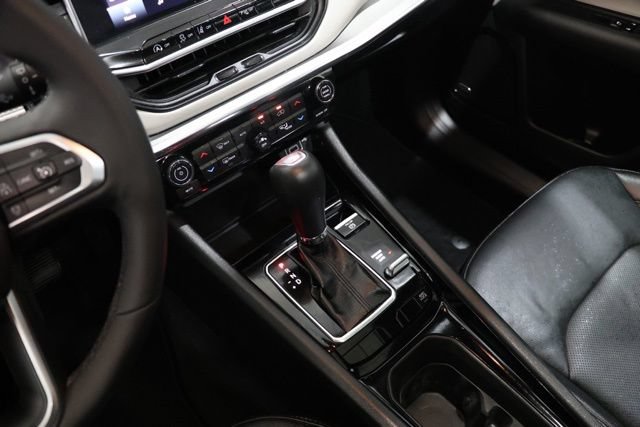 Used 2023 Jeep Compass Limited w/ Sun and Sound Group AWD/4WD image 30