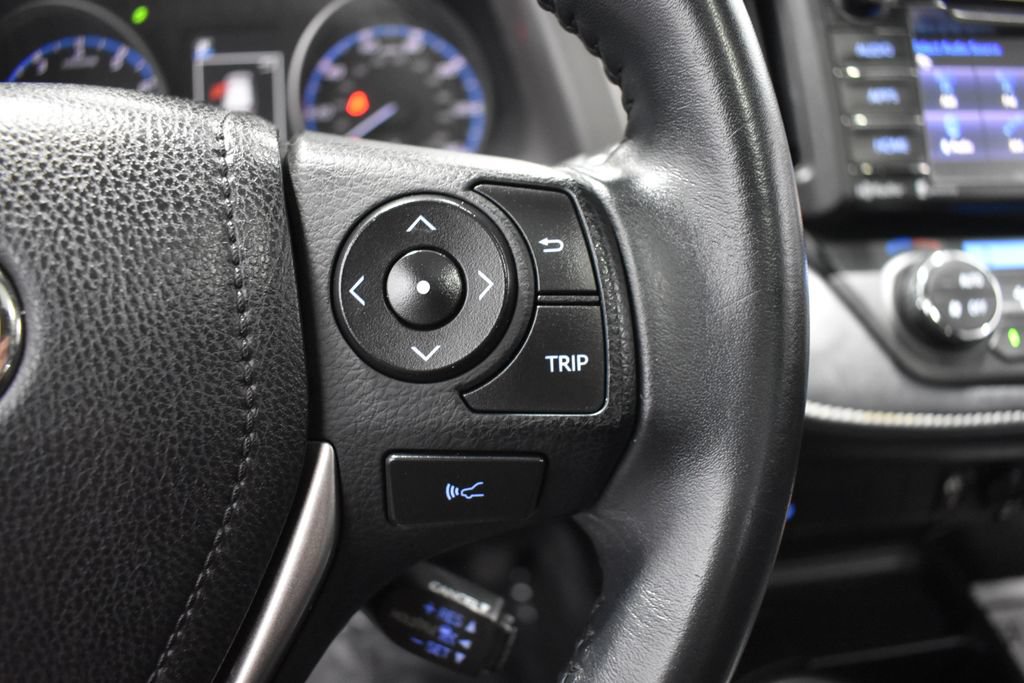 Used 2018 Toyota RAV4 XLE w/ Plus Extra Value Package FWD image 30