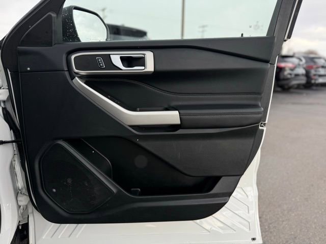 Used 2023 Ford Explorer XLT w/ Equipment Group 202A image 16