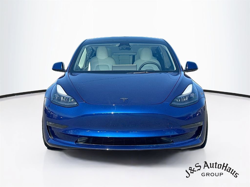 Used 2023 Tesla Model 3 Performance image 2