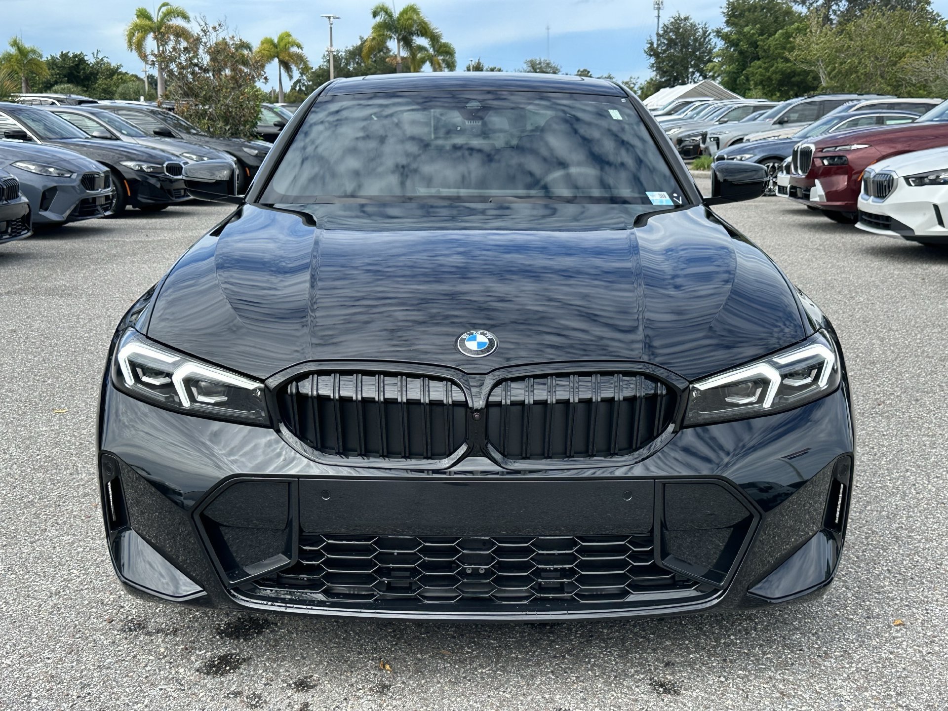 New 2026 BMW 330i Sedan w/ M Sport Package RWD image 2