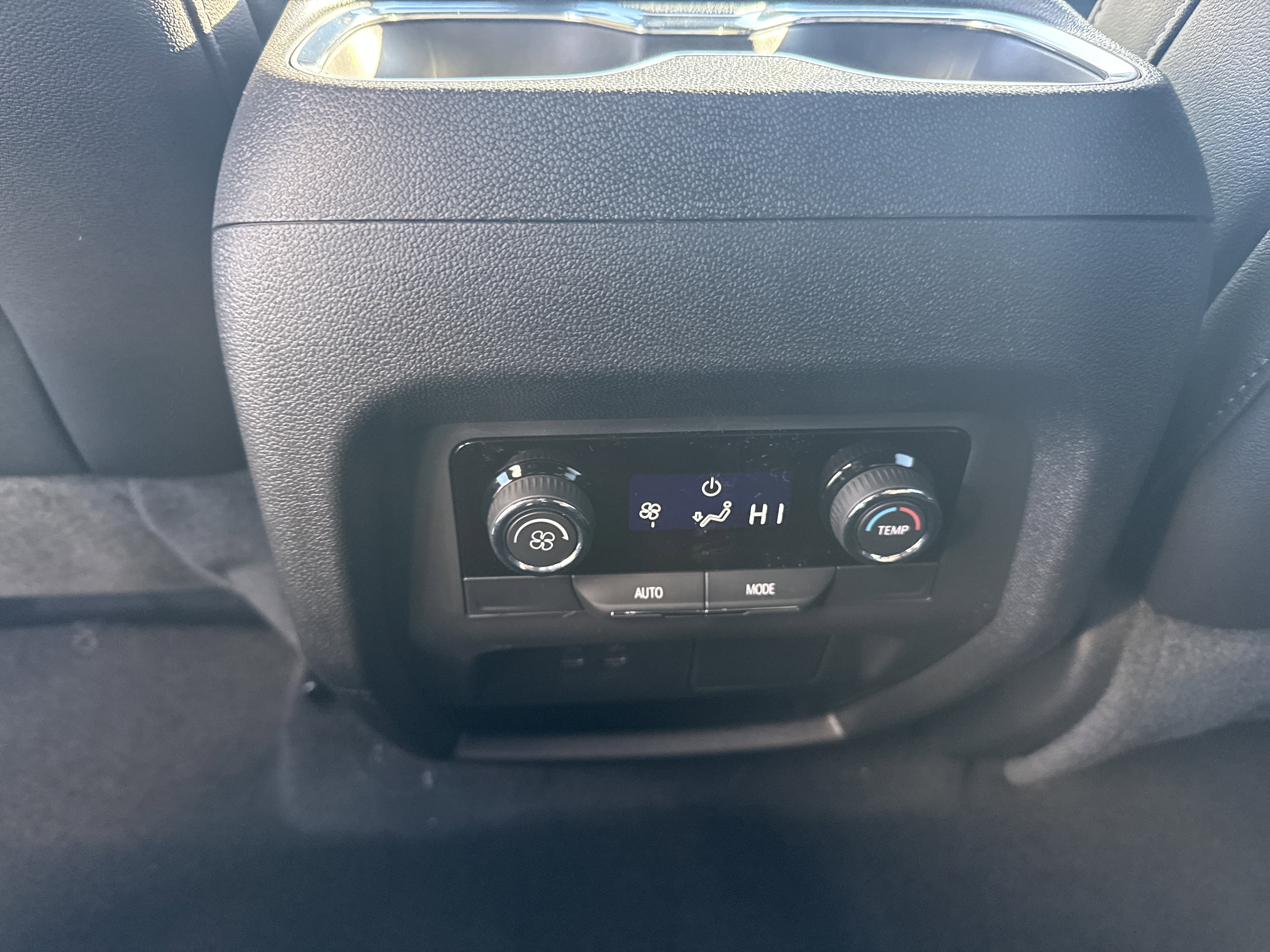 New 2026 Chevrolet Traverse LT w/ Midnight/Sport Edition image 13