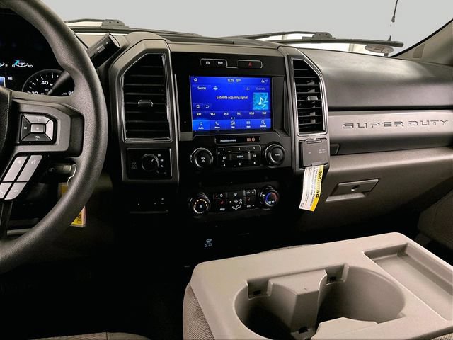Used 2022 Ford F350 XLT w/ XLT Premium Package AWD/4WD image 6