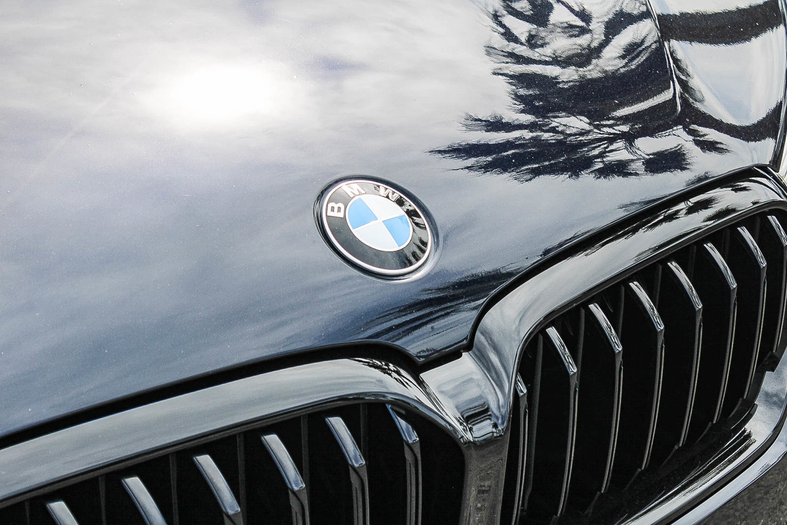Used 2022 BMW M550i xDrive image 9