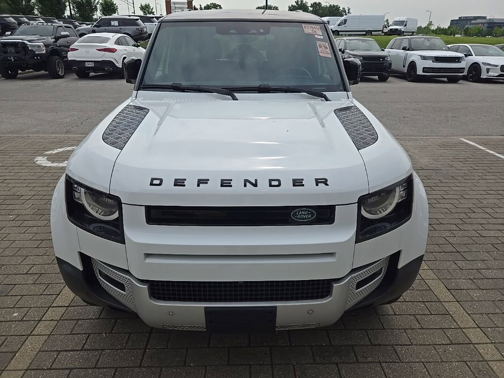 Used 2023 Land Rover Defender 110 S AWD/4WD image 2