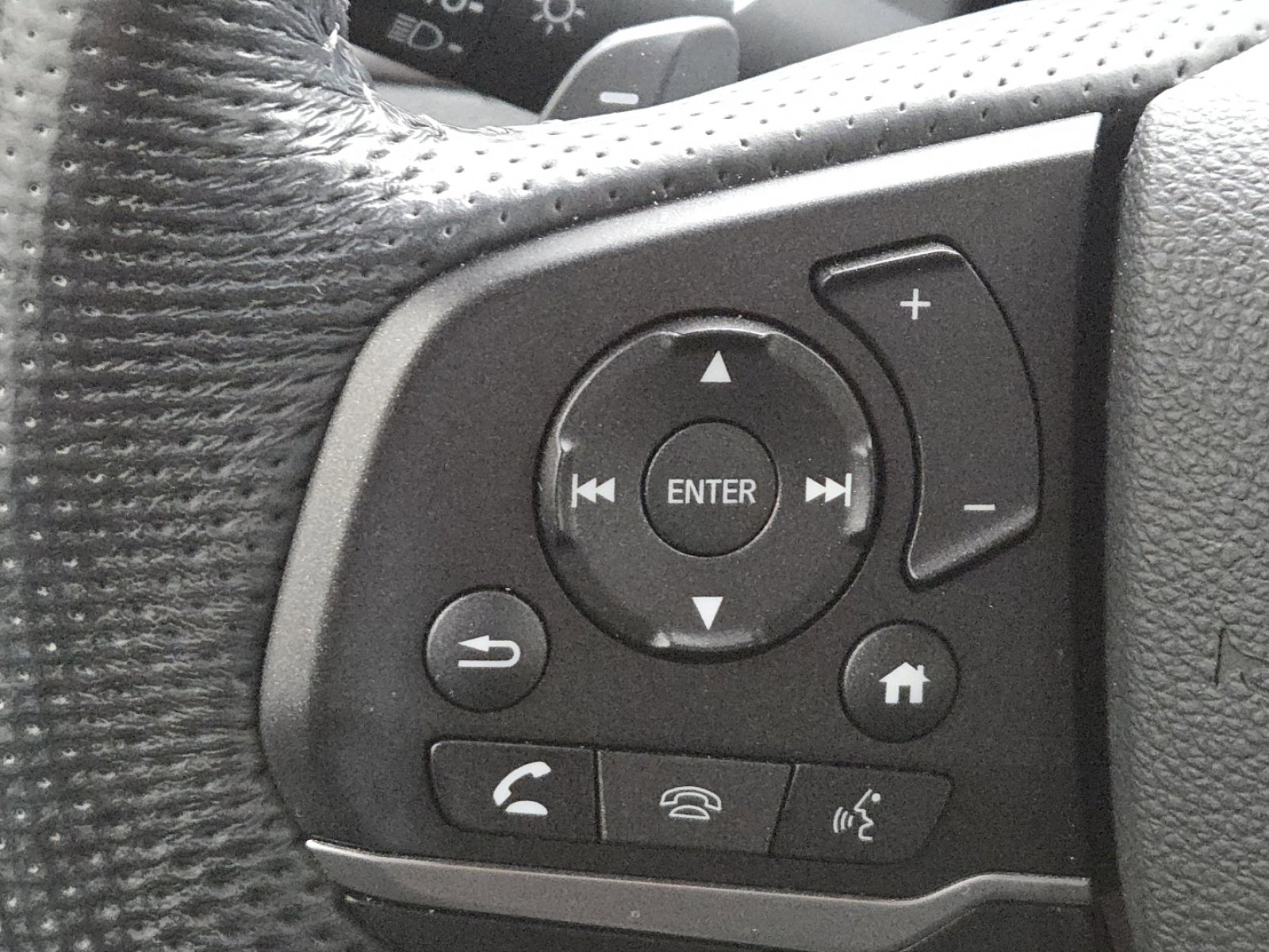 Used 2023 Honda Passport EX-L image 31