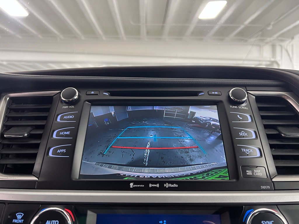 Certified 2017 Toyota Highlander XLE AWD/4WD image 31