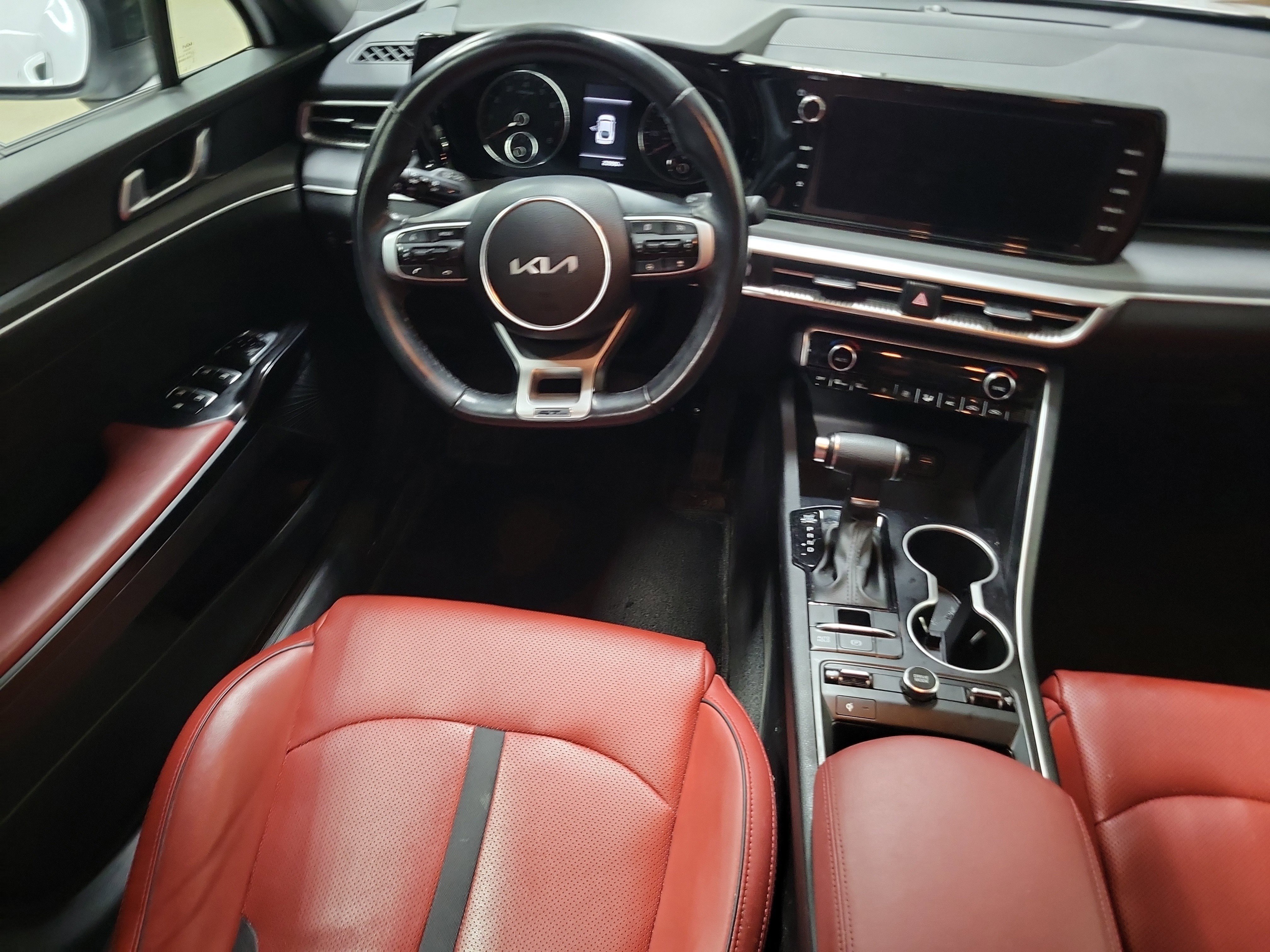 Used 2024 Kia K5 GT-Line w/ GT-Line Premium Package image 25