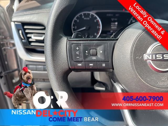 Used 2022 Nissan Rogue SV FWD image 19